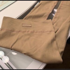 Fashion Nova leggings worn once like new